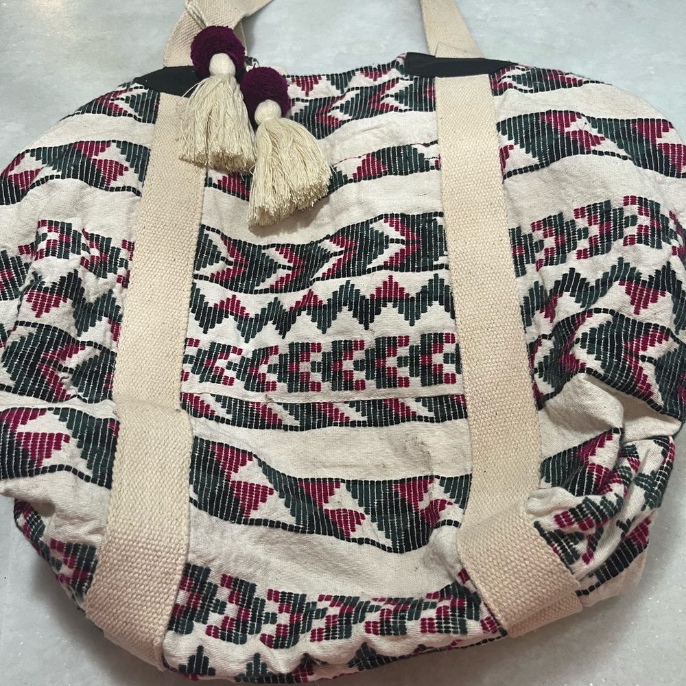Large tote bag w Aztec design multi colored new never used